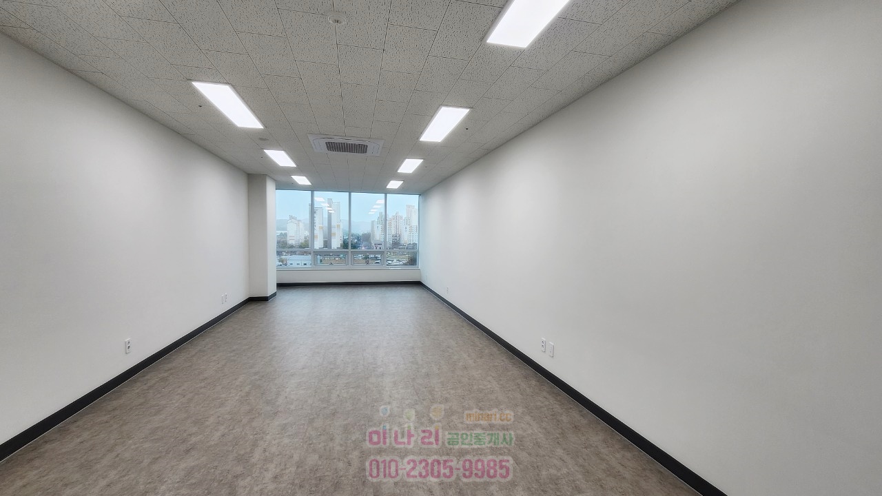 ★ 첨단지구 리채 비즈타워 지식산업센터 사무실  임대  면적( 전용 : 14평)